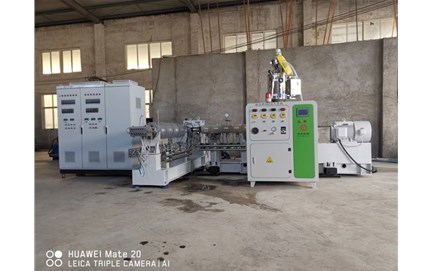 Qingdao University of Science and Technology cooperated with Sunshine Machinery to develop supercritical fluid foaming equipment